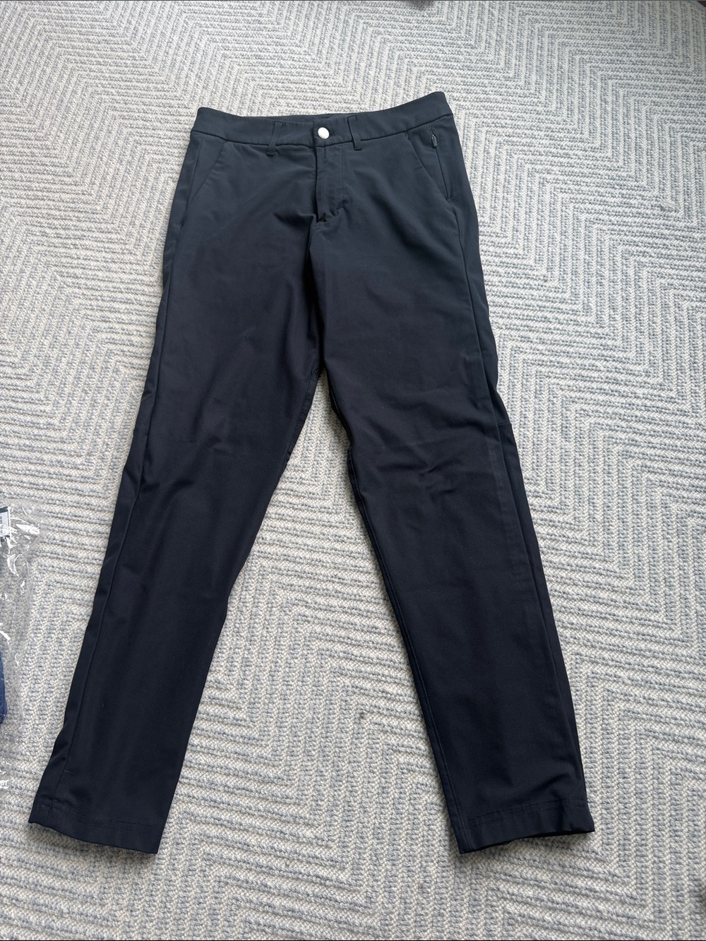 Men's lululemon size 28 warpstream  navy trouser (28 inseam)
